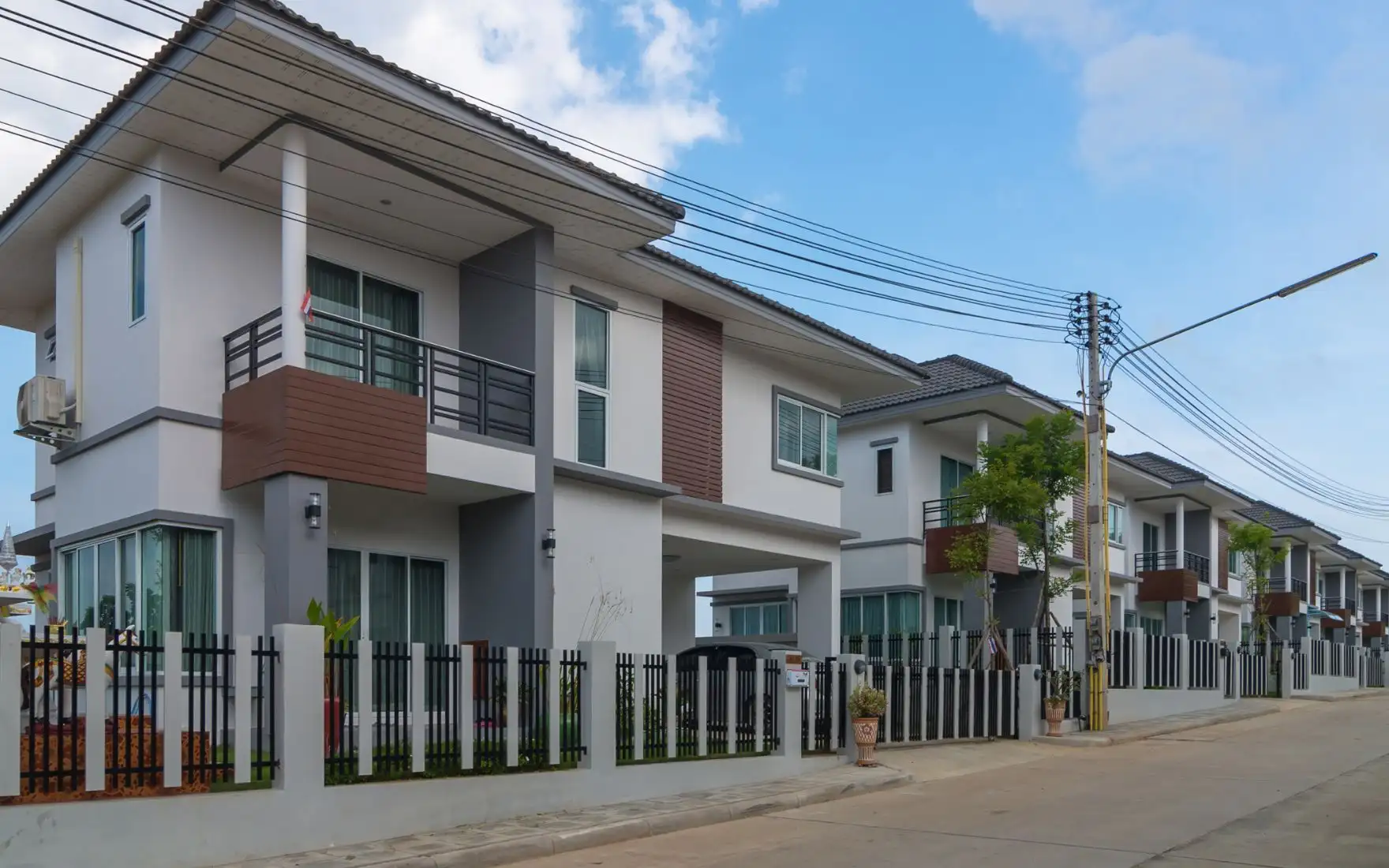 บ้านจัดสรรในโครงการ